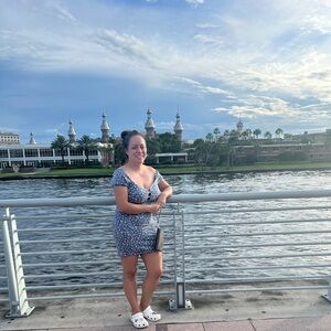 Meet your Posher, Christina